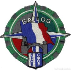 Militaria: PARCHE MILITAR SFOR - GUERRA DE LOS BALCANES - BATLOG - CONTINGENTE FRANCÉS. Lote 268575589