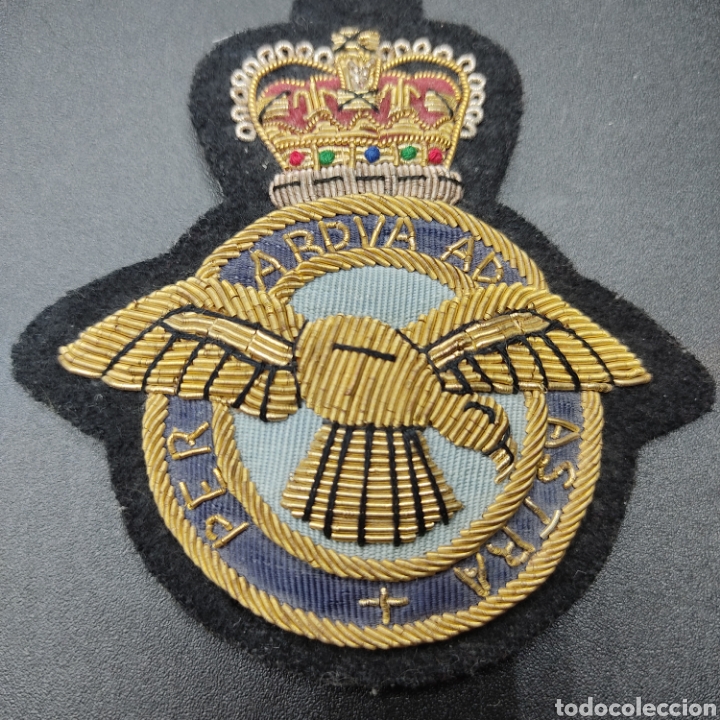 Militaria: Insignia o emblema Royal Air Force. Real fuerza a&eacute;rea brit&aacute;nica. Per ardua ad Astra.