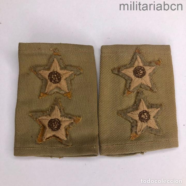 Militaria: Ej&eacute;rcito de la Rep&uacute;blica Sud&aacute;frica. Hombreras de Teniente. Anterior a 1994.