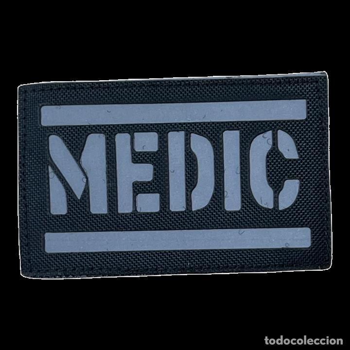 Militaria: Parches Hook and Loop reflectantes-Palabra Medic - rectangular - 8x5cm Black - Foto 1