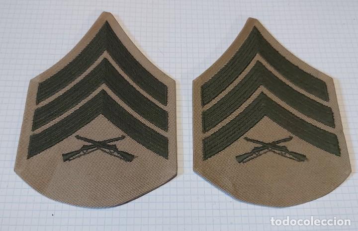 Militaria: Pareja de distintivos de brazo - Foto 1