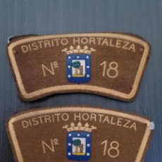 Militaria: DOS PARCHES DE LA POLICÍA MUNICIPAL DISTRITO HORTALEZA N°18. Lote 360655530