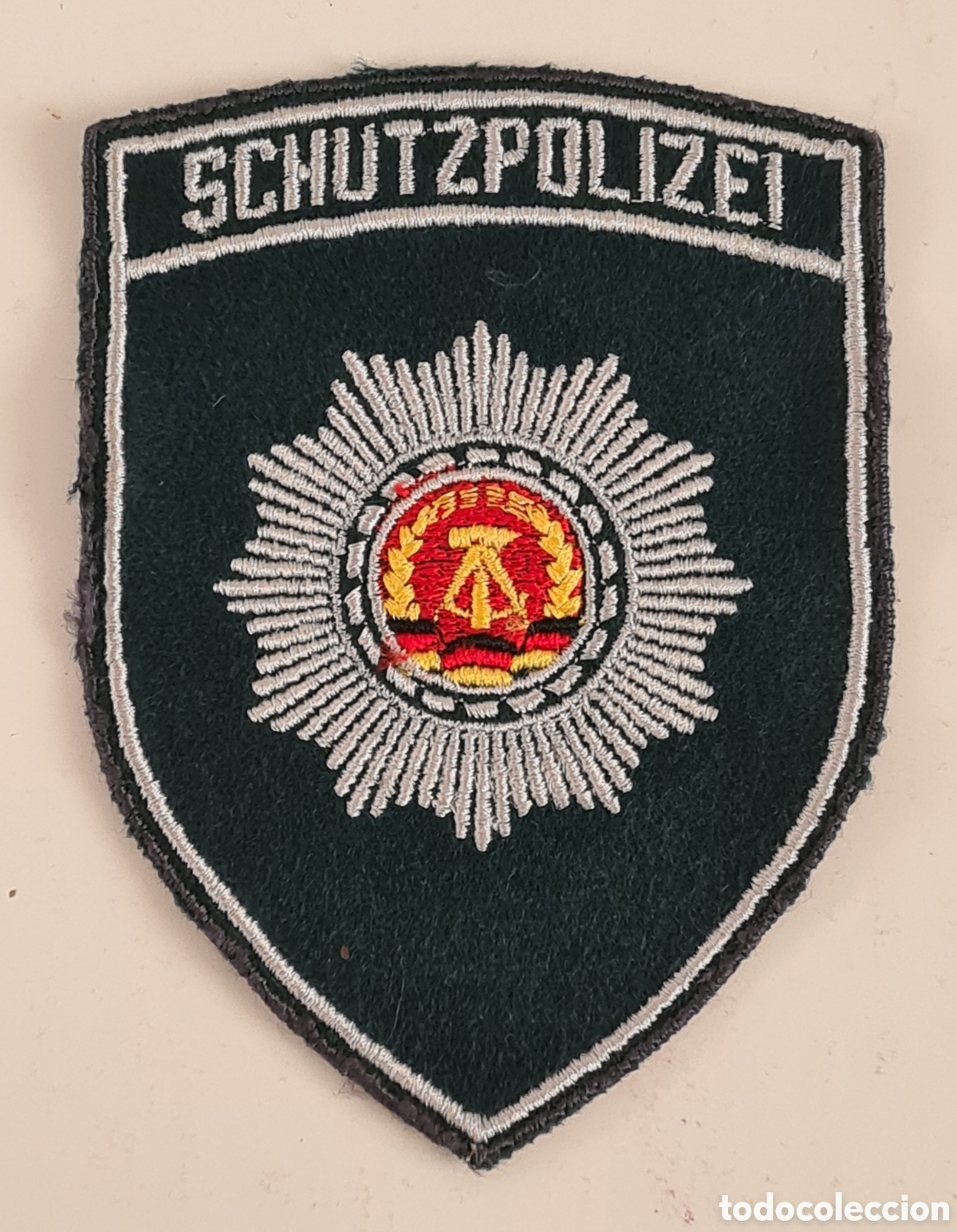 Militaria: Parche Schutzpolizei Polic&iacute;a RDA Rep&uacute;blica Democr&aacute;tica Alemana - Polizei Alemania