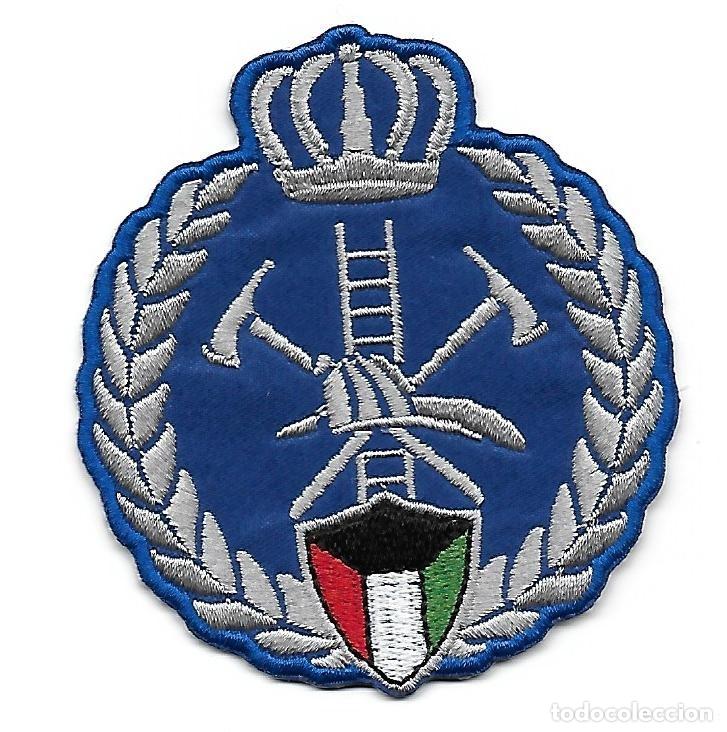 Militaria: parche BOMBEROS KUWAIT