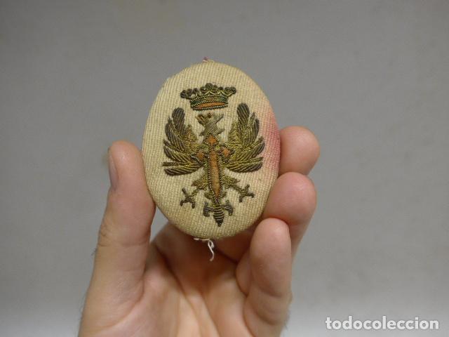 Militaria: Antigua galleta de gorra bordada franquista, original, en blanco.