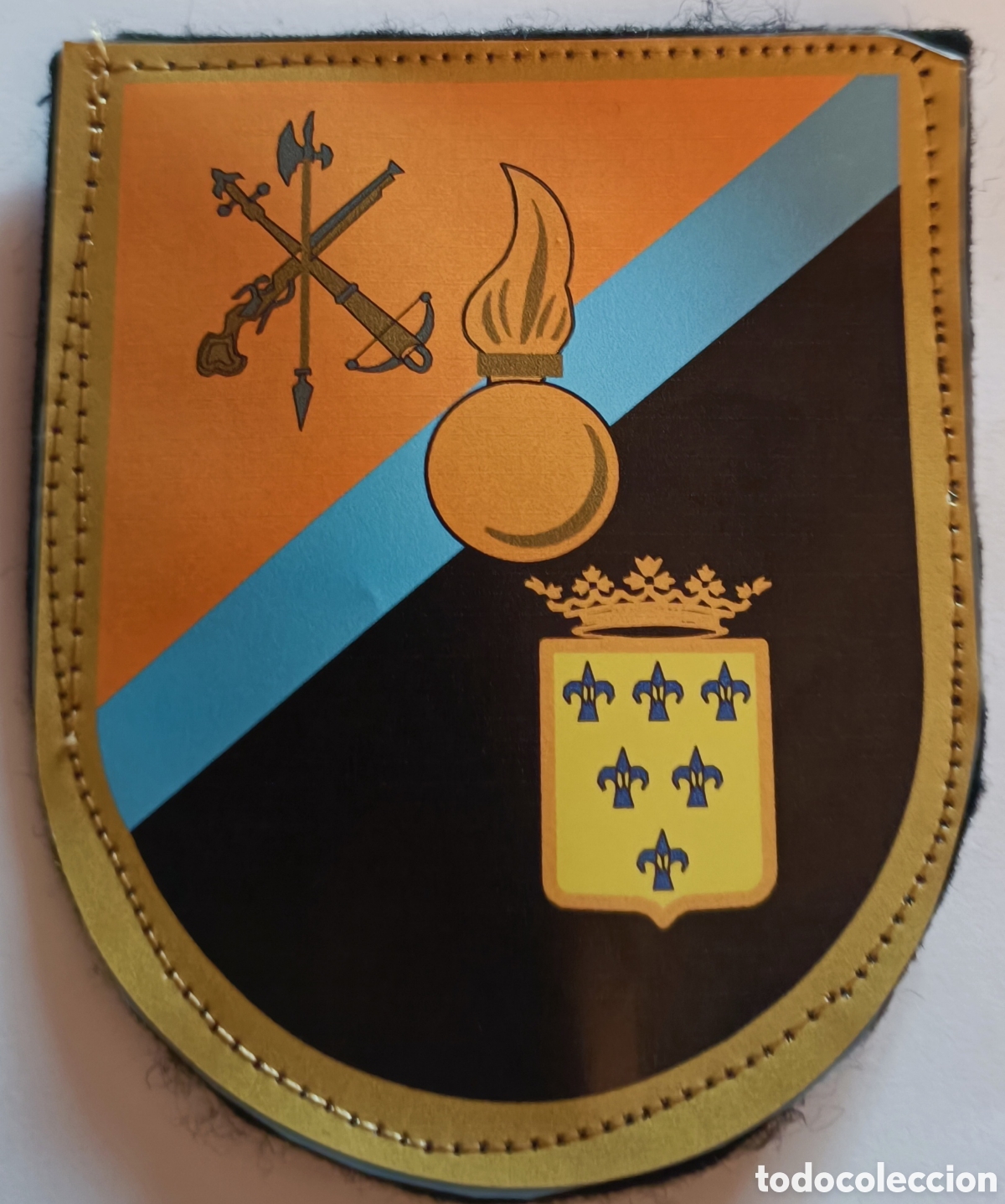 Militaria: PARCHE EMBLEMA DE BRAZO HIST&Oacute;RICO EN VINILO COSIDO EN FIELTRO R&Eacute;PLICA IV TERCIO GRUPO DE ARTILLER&Iacute;A