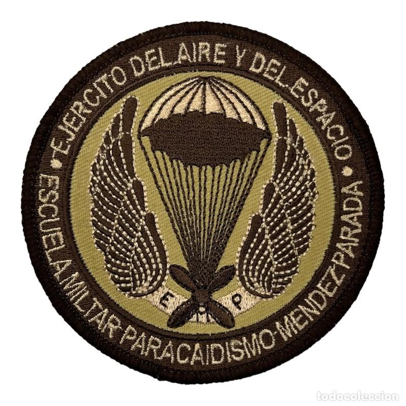 Militaria: Parche Escuela Militar de Paracaidismo EA y del Espacio &Aacute;rido