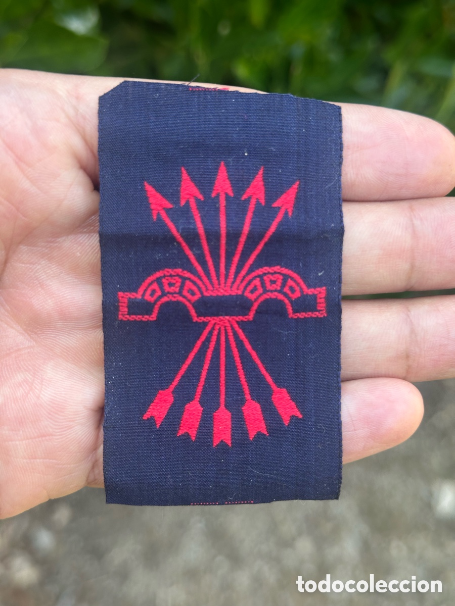 Militaria: ANTIGUO PARCHE DE LA FALANGE YUGO Y FLECHAS - GUERRA CIVIL - DIVISION AZUL