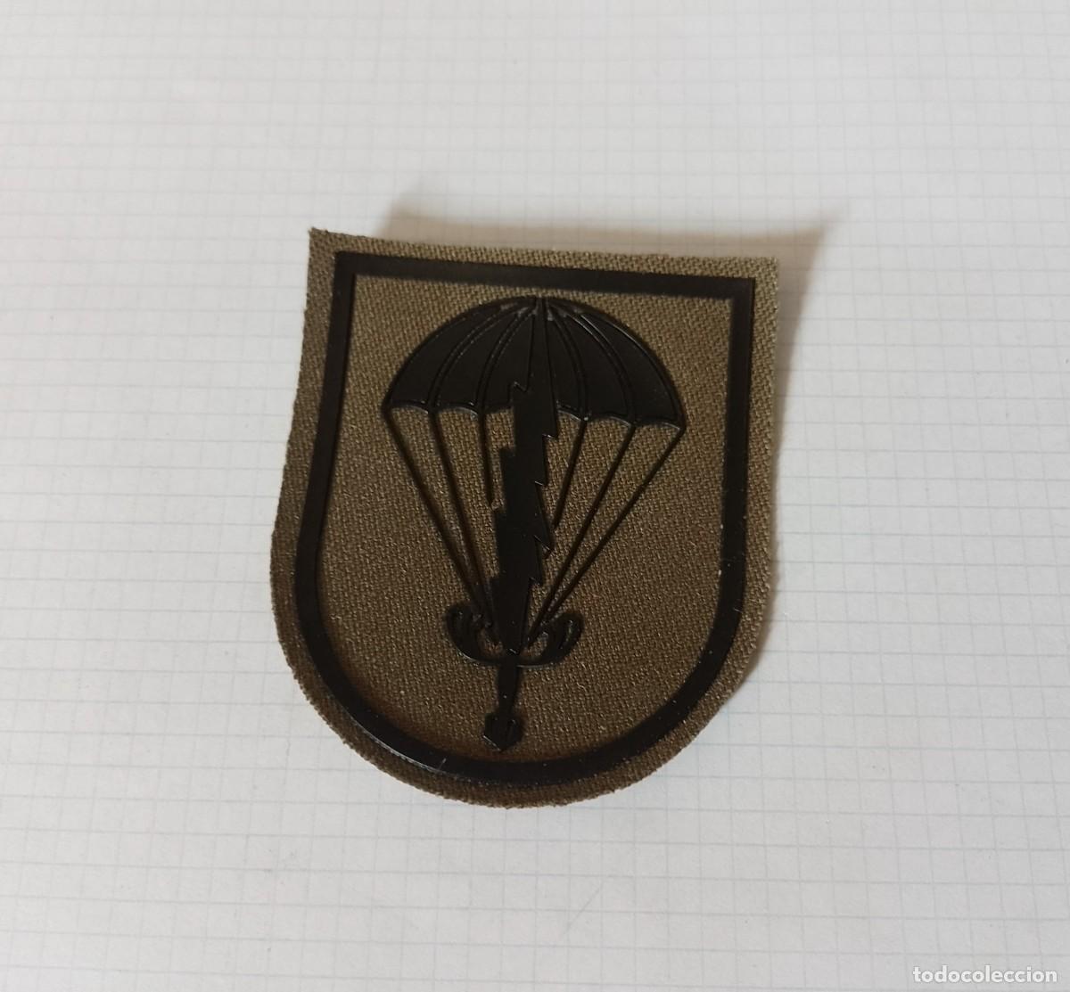 Militaria: Parche de brigada paracaidista - Foto 1
