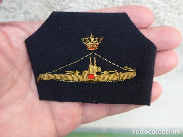 Militaria: ANTIGUO PARCHE SUBMARINO DE LA ARMADA BORDADO - EPOCA DE FRANCO - DISTINTIVO