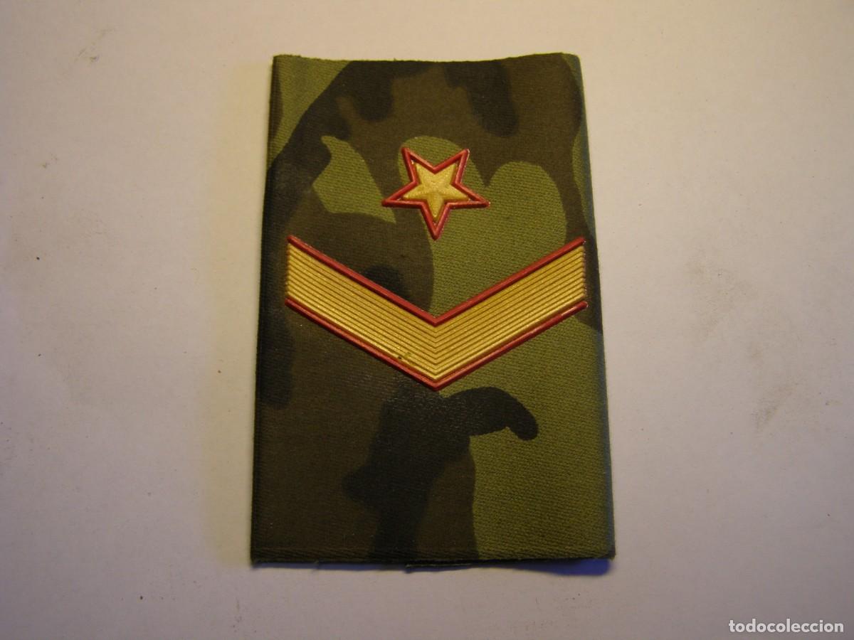 Militaria: Hombrera de subteniente. EJ&Eacute;RCITO ESPA&Ntilde;OL. A&ntilde;os 80.