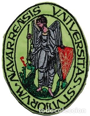 Militaria: PARCHE DE TELA BORDADO UNIVERSIDAD DE NAVARRA