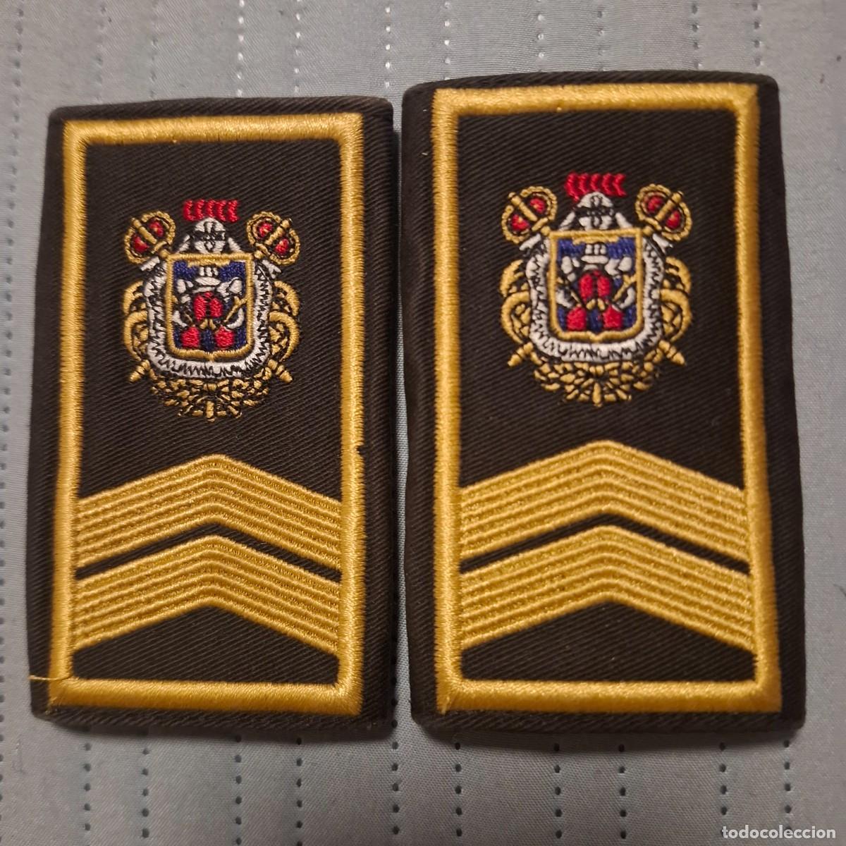 Militaria: Hombreras dividas policia local Sevilla . ITENDENTE MAYOR