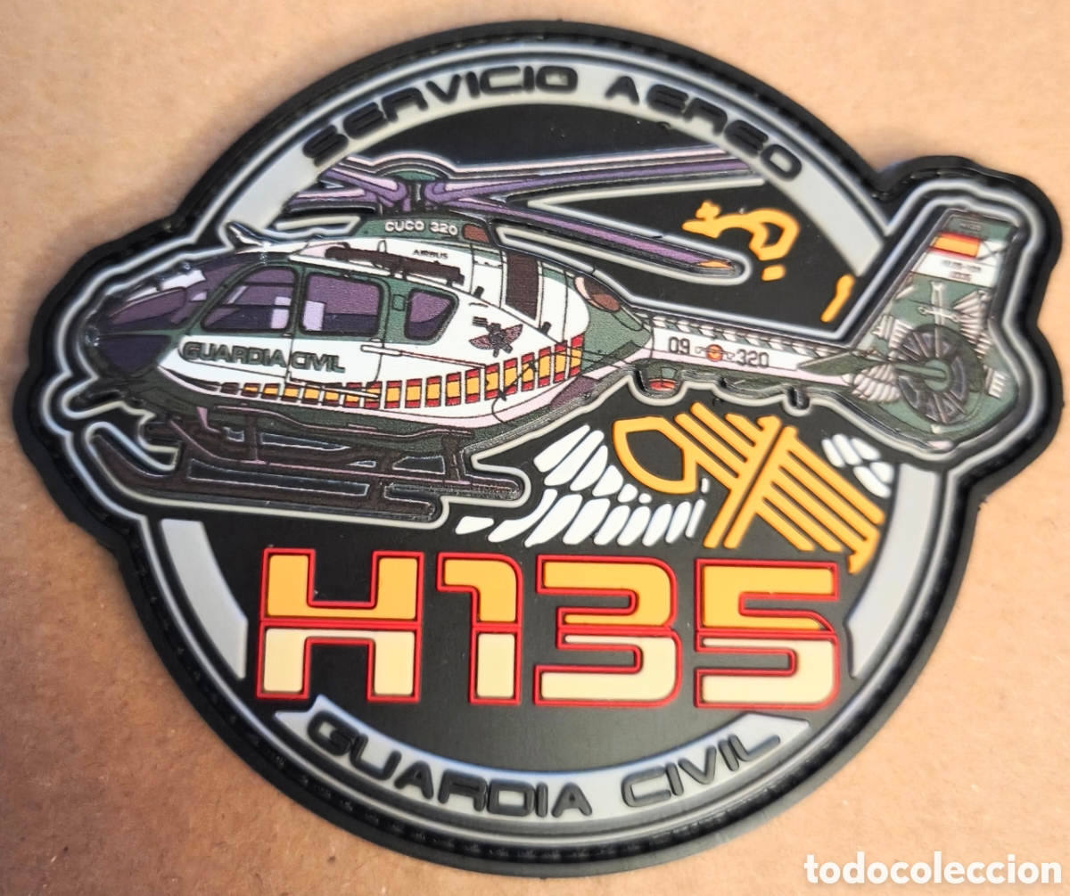 Militaria: PARCHE EMBLEMA DE BRAZO GOMA INYECTADA A COLOR CON VELCRO H135 SERVICIO A&Eacute;REO G. CIVIL