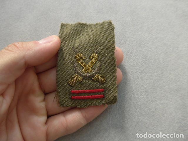 Militaria: Antiguo parche bordado de permanencia de regulares, franquista, original, para bolsillo.