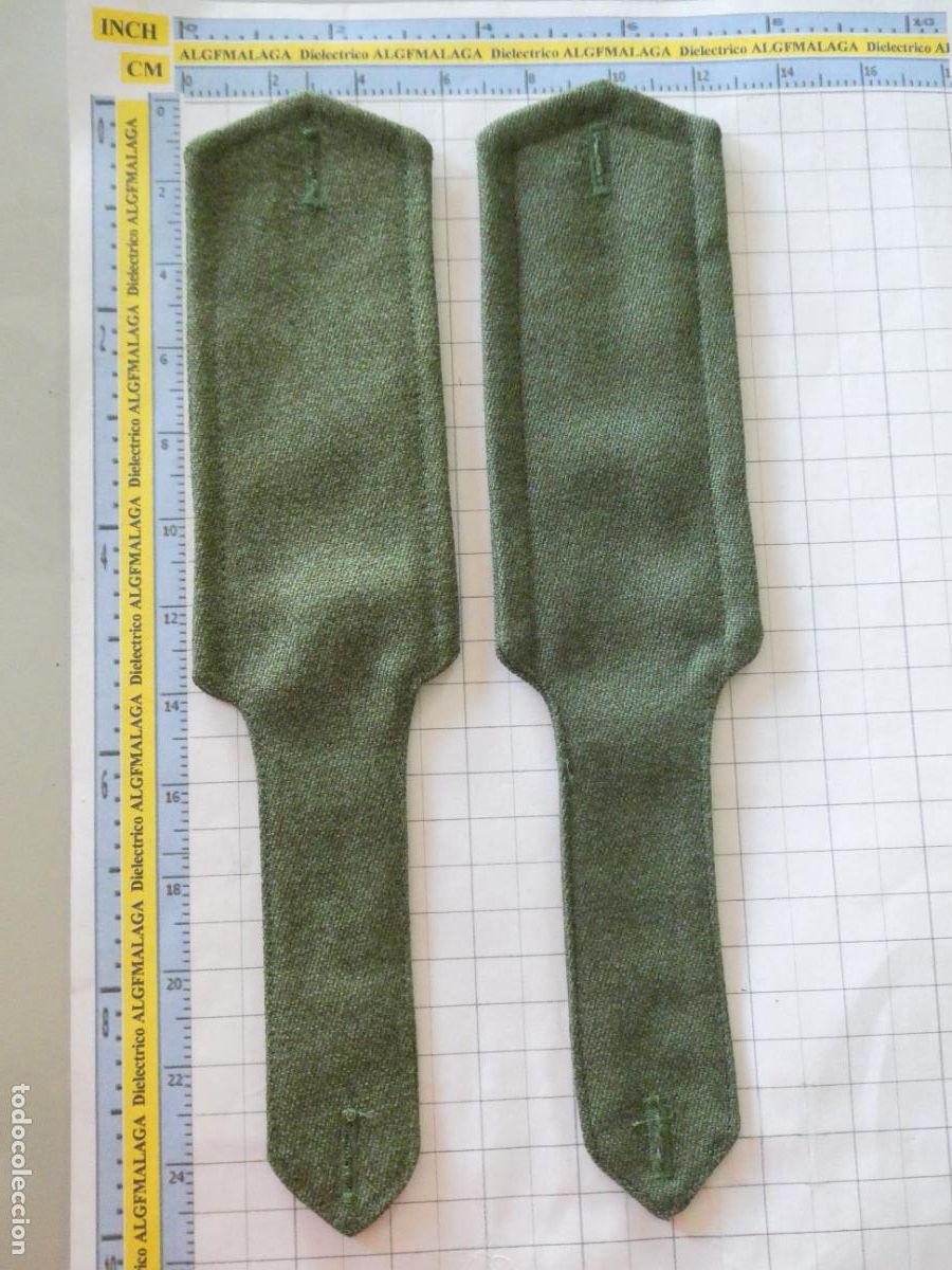 Militaria: HOMBRERAS MANGUITOS MILITARES LEGIONARIOS. LEGI&Oacute;N ESPA&Ntilde;OLA. SARGA. 25GR