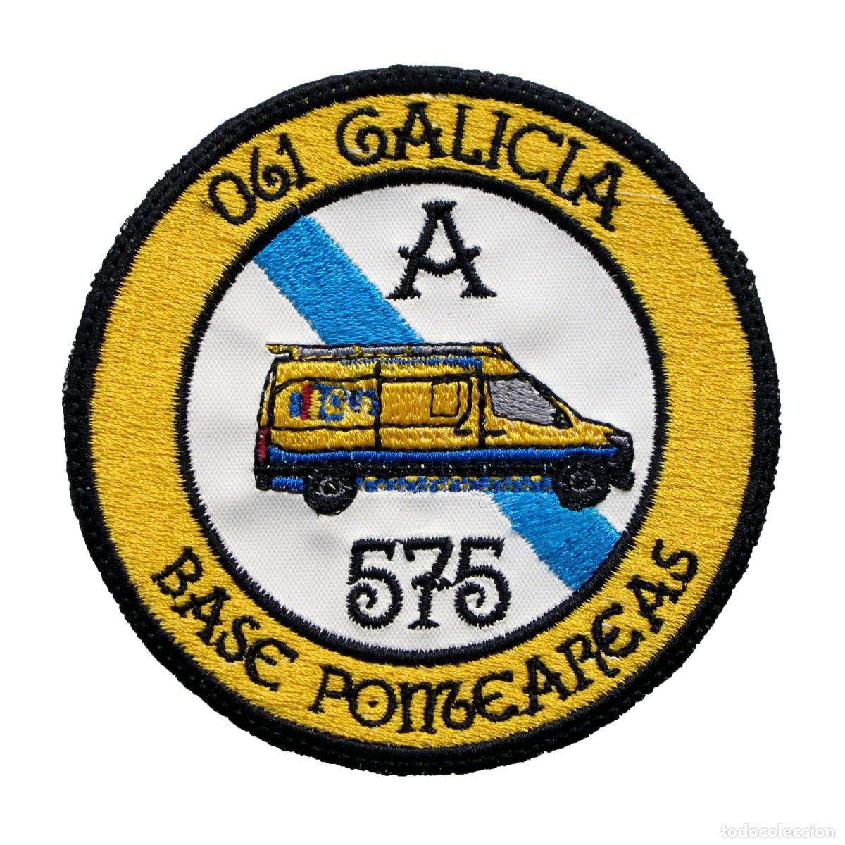 Militaria: PARCHE 061 GALICIA - A 575 - BASE PONTEAREAS - AMBULANCIAS