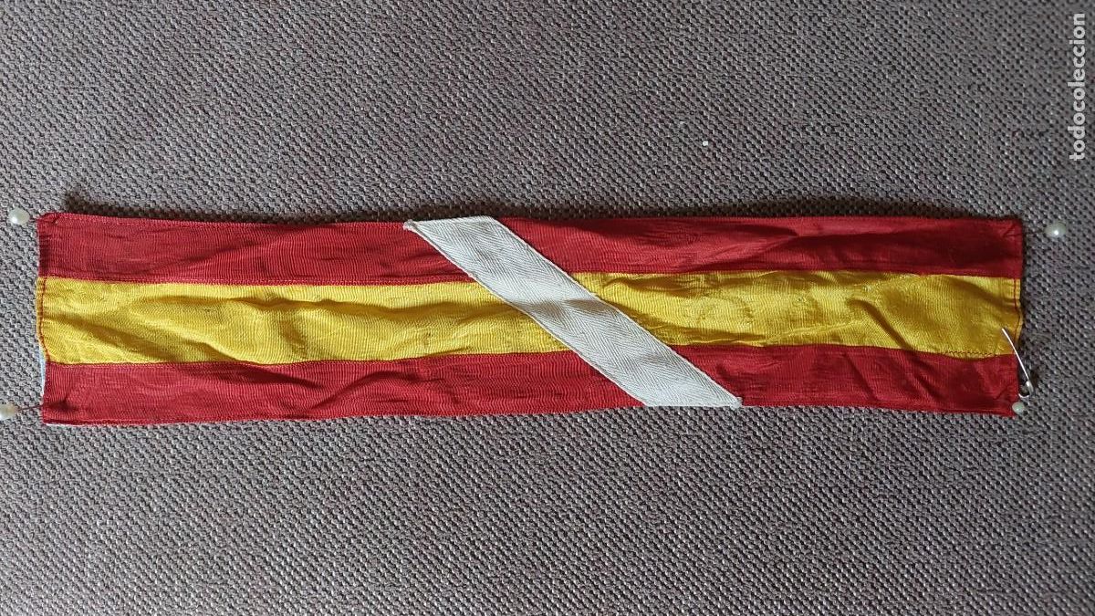 Militaria: Brazalete fascista d&iacute;a de la victoria guerra civil