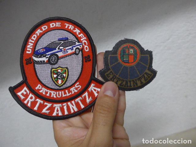 Militaria: Lote 2 antiguos parches de Policia Ertzaintza de Pais Vasco, originales, distintos.
