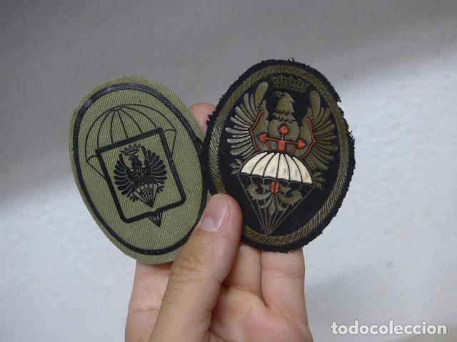 Militaria: Lote de 2 antiguos parche original de la Brigada Paracaidista, BRIPAC franquista, epoca de Franco