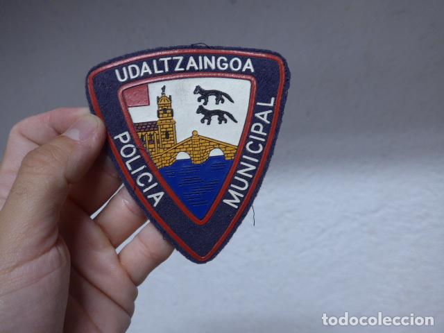 Militaria: Antiguo parche original de la Policia Municipal de Bilbao, Pais Vasco.