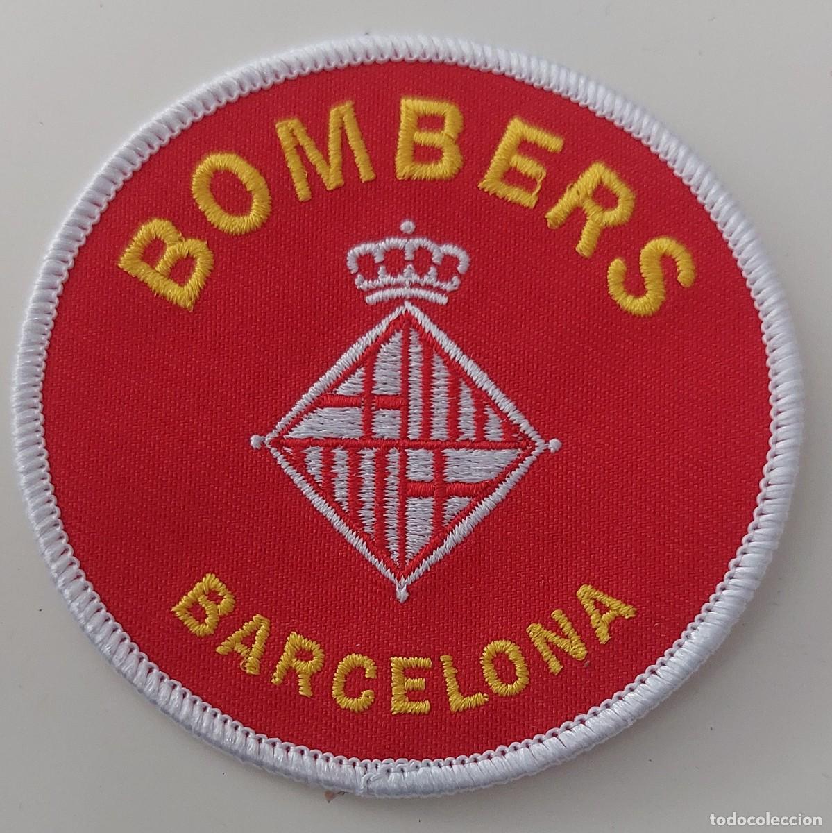 Militaria: EMBLEMA BORDADO DE BOMBEROS DE BARCELONA