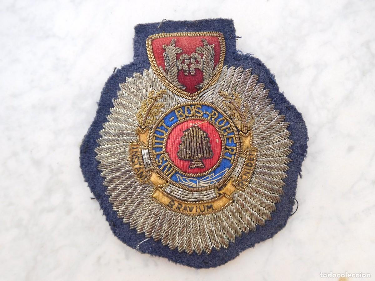Militaria: Parche bordado antiguo institut bois Robert