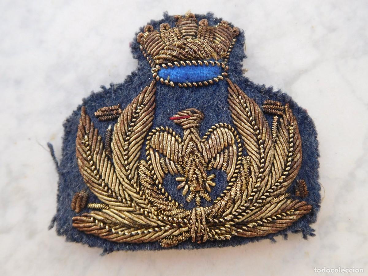 Militaria: Parche bordado antiguo a identificar