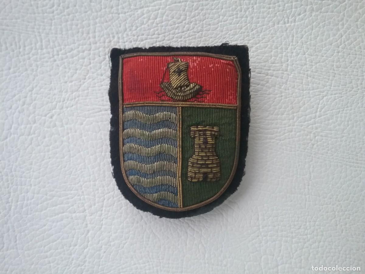 Militaria: ANTIGUO BROCHE PARCHE POSIBLE ESCUDO SANTANDER BORDADO CON HILOS DE PLATA Y ORO