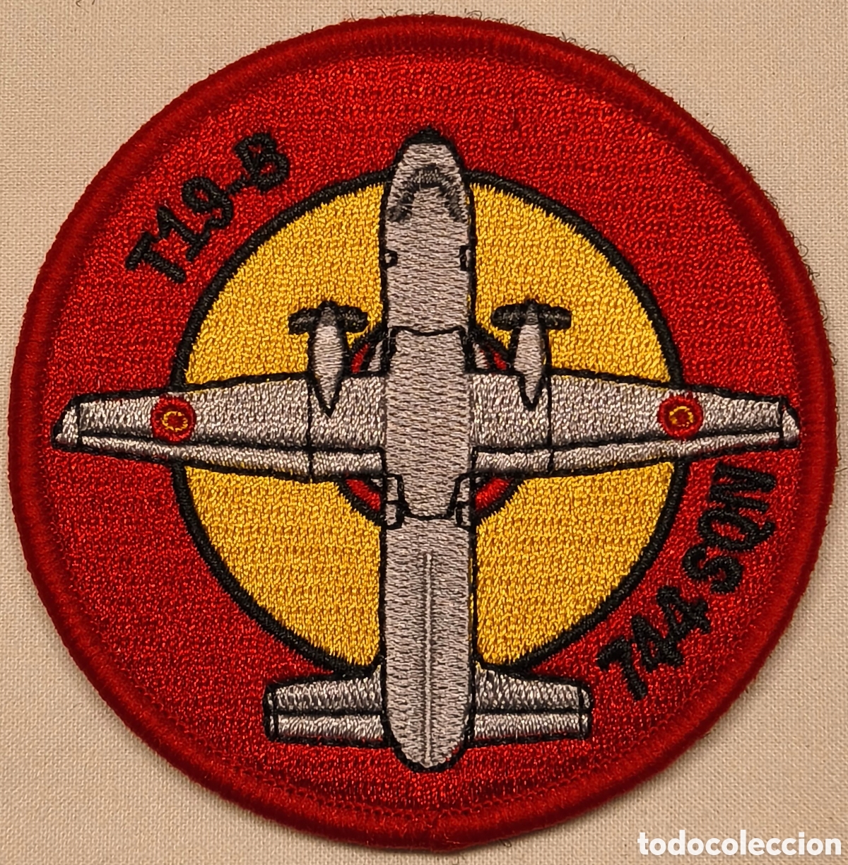 Militaria: PARCHE EMBLEMA DE BRAZO BORDADO A COLOR CON DOBLE VELCRO T19-B 744 ESCUADR&Oacute;N