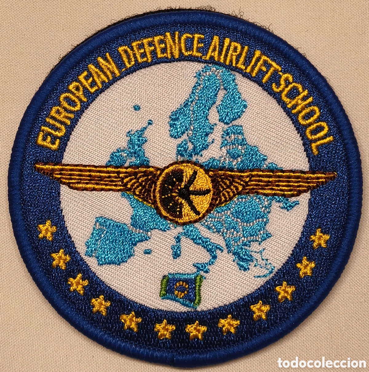 Militaria: PARCHE EMBLEMA DE BRAZO BORDADO A COLOR CON DOBLE VELCRO EUROPEAN DEFENCE AIRLIFT SCHOOL