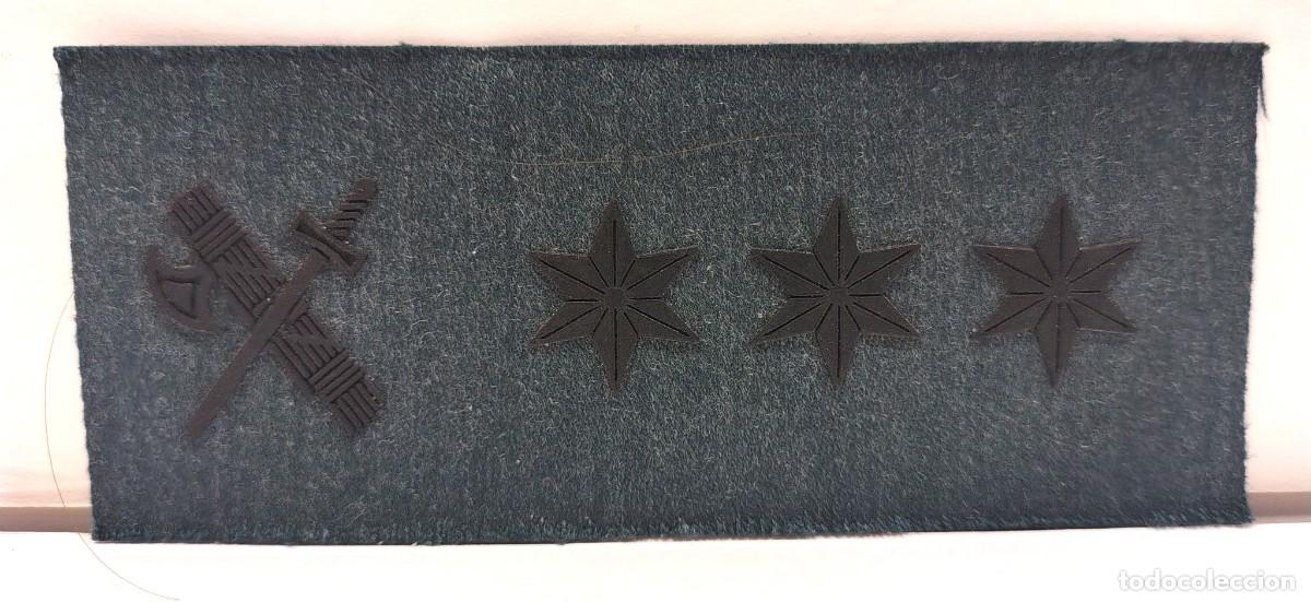 Militaria: Parche portadivisas t&aacute;ctico de pecho. Guardia Civil. Rango Capit&aacute;n (3 Estrellas). C011