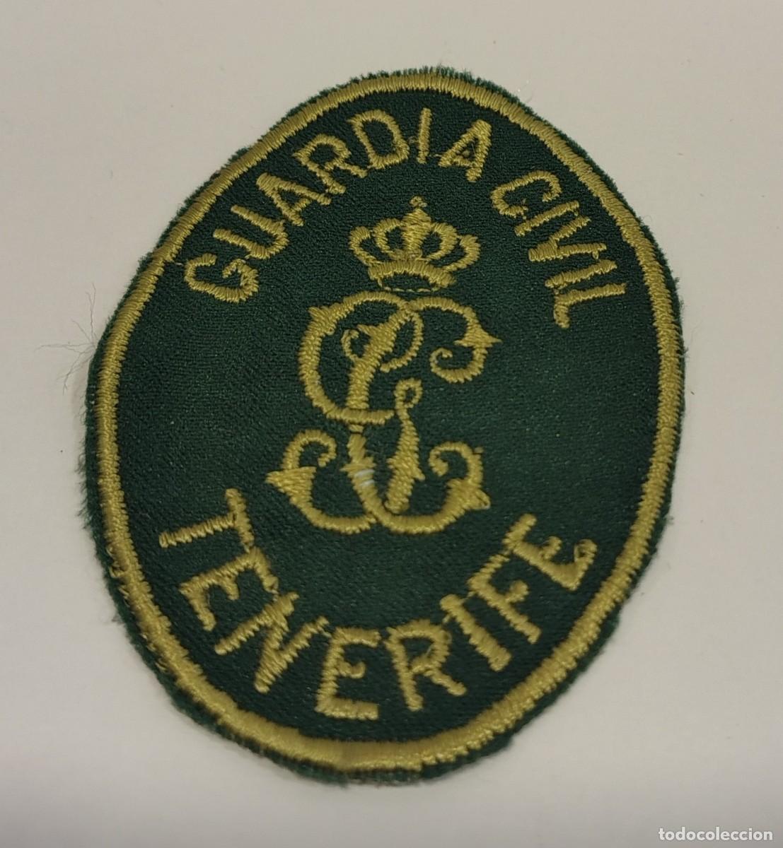Militaria: Antiguo parche bordado de brazo &rdquo;GUARDIA CIVIL - TENERIFE&rdquo;. Monograma GC Coronada. C013