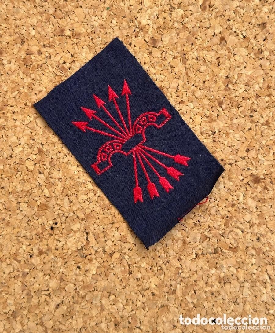 Militaria: ANTIGUO PARCHES DE LA FALANGE YUGO Y FLECHAS - GUERRA CIVIL DIVISION AZUL