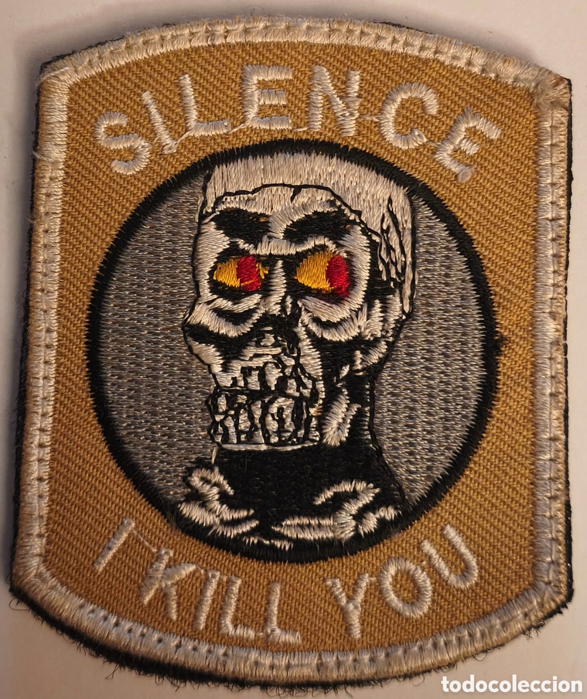 Militaria: PARCHE EMBLEMA DE BRAZO BORDADO A COLOR CON VELCRO SILENCE I KILL YOU