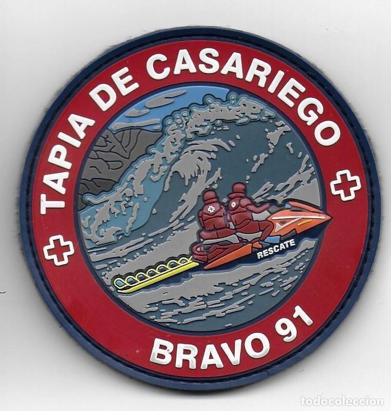 Militaria: parche CRUZ ROJA TAPIA DE CASARIEGO