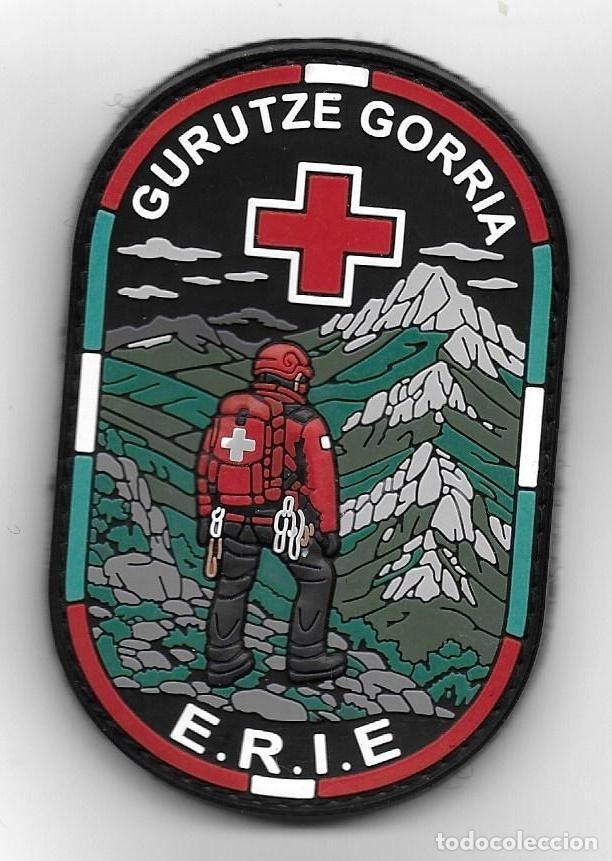 Militaria: parche GURUTZE GORRIA Equipo de Respuesta Inmediata en Emergencias Pais Vasco
