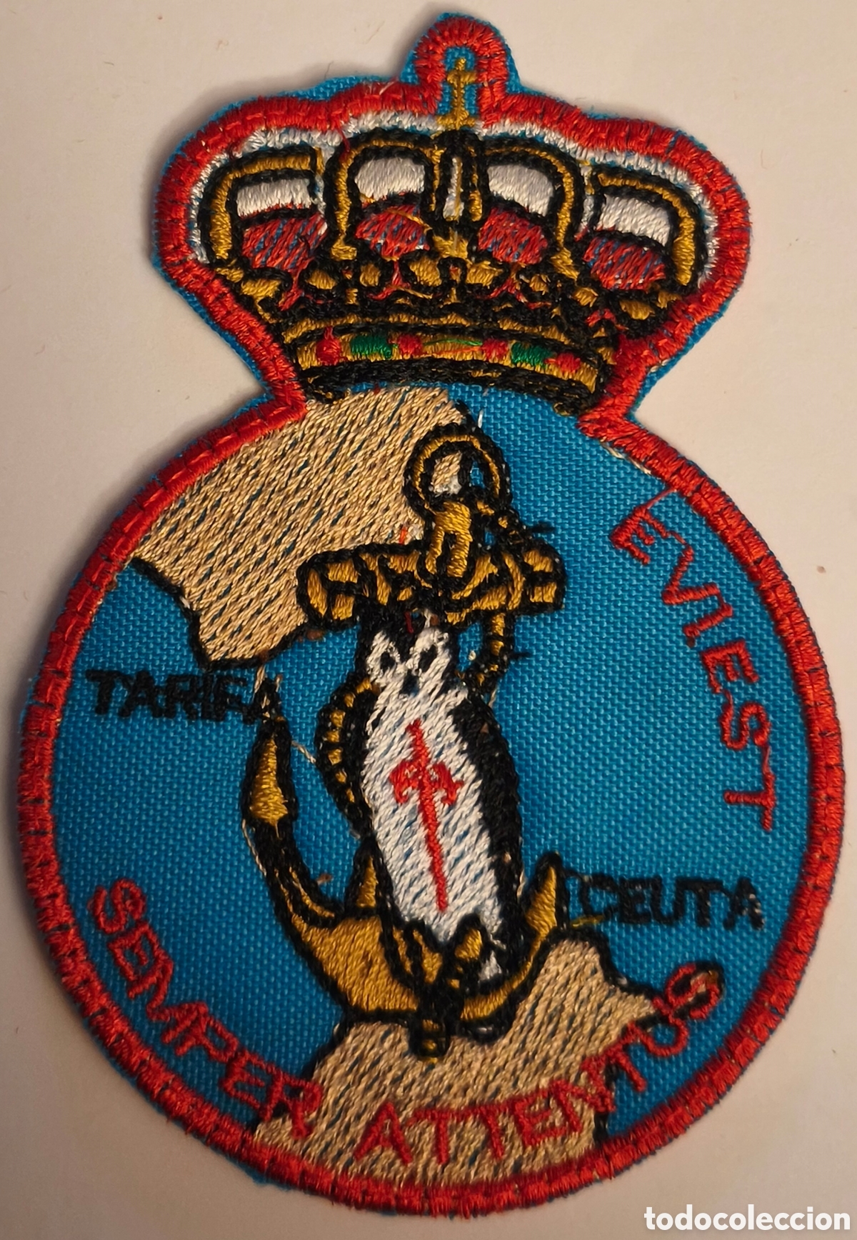 Militaria: PARCHE EMBLEMA DE BRAZO BORDADO A COLOR ESTACIONES DE VIGILANCIA DEL ESTRECHO DE LA ARMADA