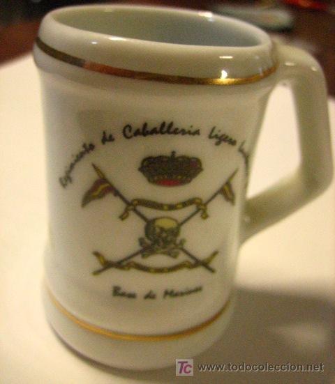 Military Antiques: Jarra peque&ntilde;a, de 6'3 cms de alto, Regimiento Caballer&iacute;a