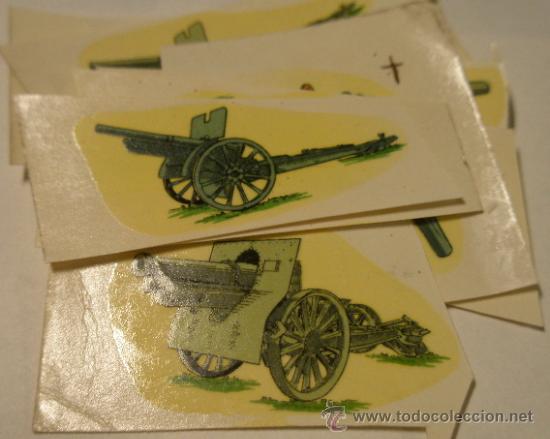 Militaria: 12 calcomanias de ca&ntilde;ones de 4 cms aprox.