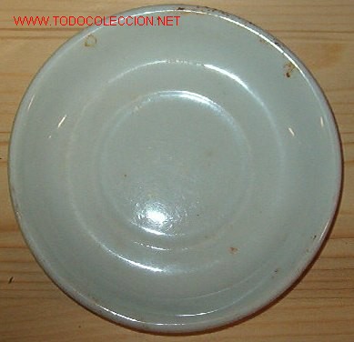Militaria: Plato de caf&eacute; con marcaje, a&ntilde;o 1942
