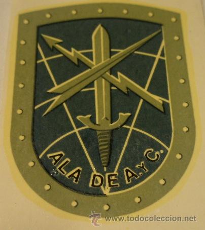 Militaria: Calcoman&iacute;a de unos 8 cms aprox. ALA DE A y C - Foto 1