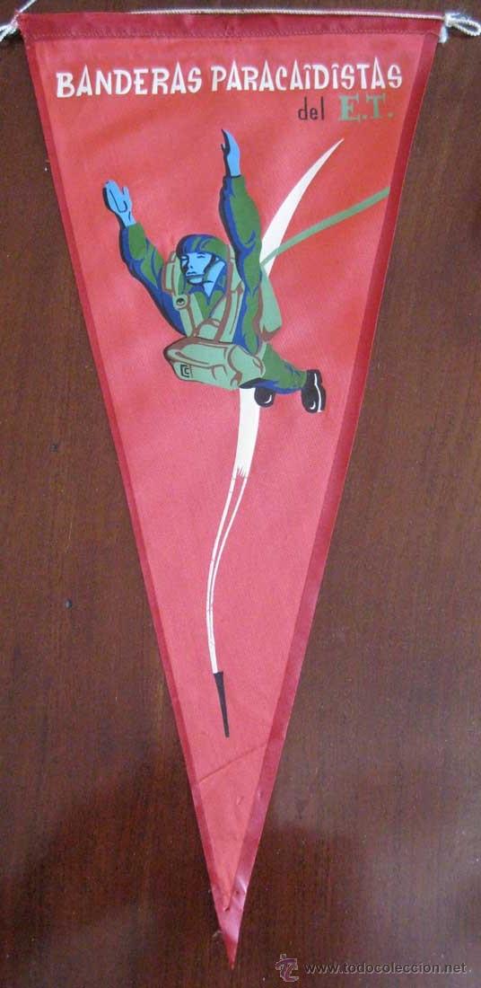 Militaria: ANTIGUO BANDERIN DE BANDERAS PARACAIDISTAS DEL EJERCITO DE TIERRA - MIDE 38 CMS APROX.