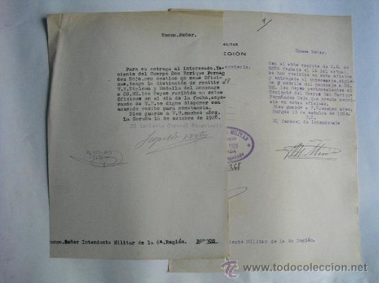 Militaria: 1928 DOS ESCRITOS SOBRE CONCESION Y ENTREGA DE DIPLOMA Y MEDALLA DEL HOMENAJE A SUS MAJESTADES