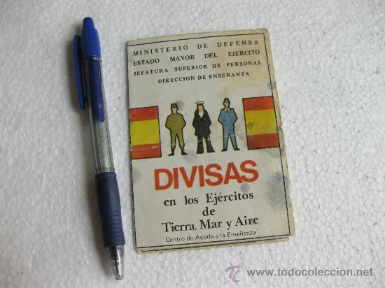 Militaria: TRIPTICO CON LAS DIVISAS DE LOS EJERCITOS DE TIERRA MAR Y AIRE - 1977 - Foto 1