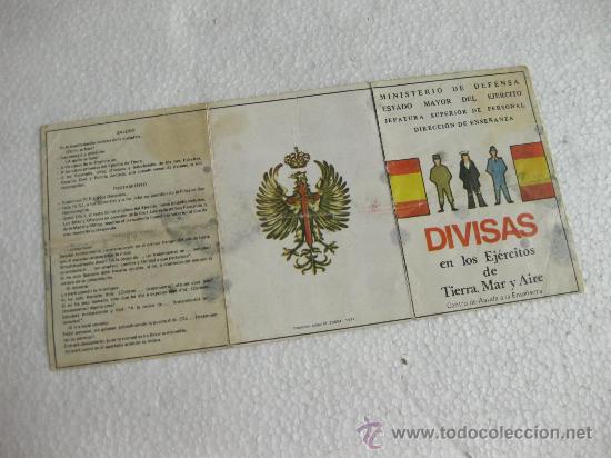 Militaria: TRIPTICO CON LAS DIVISAS DE LOS EJERCITOS DE TIERRA MAR Y AIRE - 1977 - Foto 2