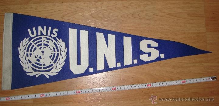 Militaria: BANDERIN UNIS, ONU, UNITED NATIONS INTERNATIONAL SCHOOL, DE FIELTRO 62 CM