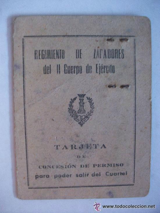 Militaria: CARNET REGIMIENTO ZAPADORES II CUERPO EJERCITO. PARA SALIR DEL CUARTEL . SEVILLA , 1945 . CON FOTO .