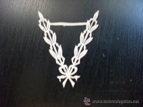 Military Antiques: CUERPO DE VETERINARIA MILITAR . REPUBLICA . ANTIGUA PLANTILLA DE PAPEL PARA BORDADO DE EMBLEMA