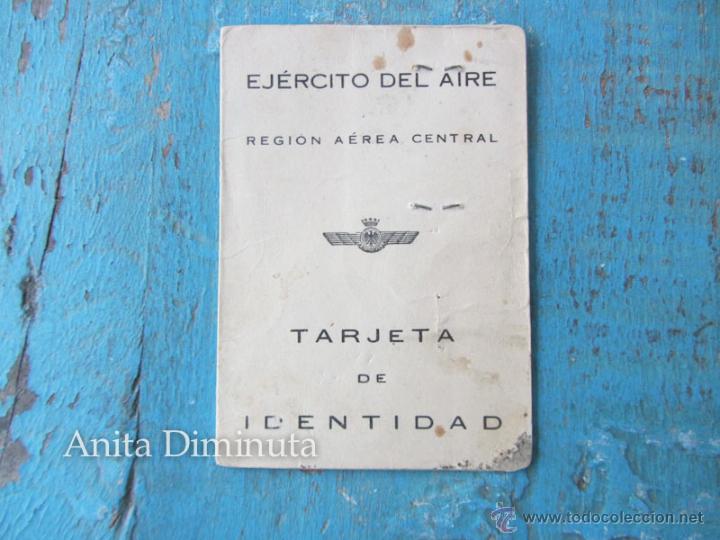 Militaria: ANTIGUO CARNET TARJETA DE IDENTIDAD - EJERCITO DEL AIRE - REGION AEREA CENTRAL - CENTRO DE MOVILIZAC